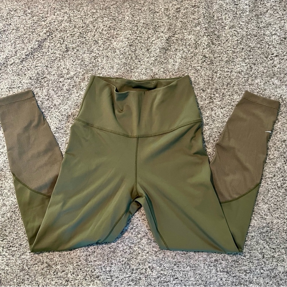 Nike Dri-Fit Green Leggings with Mesh Detail